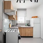 Wierzbno Standard Apartment